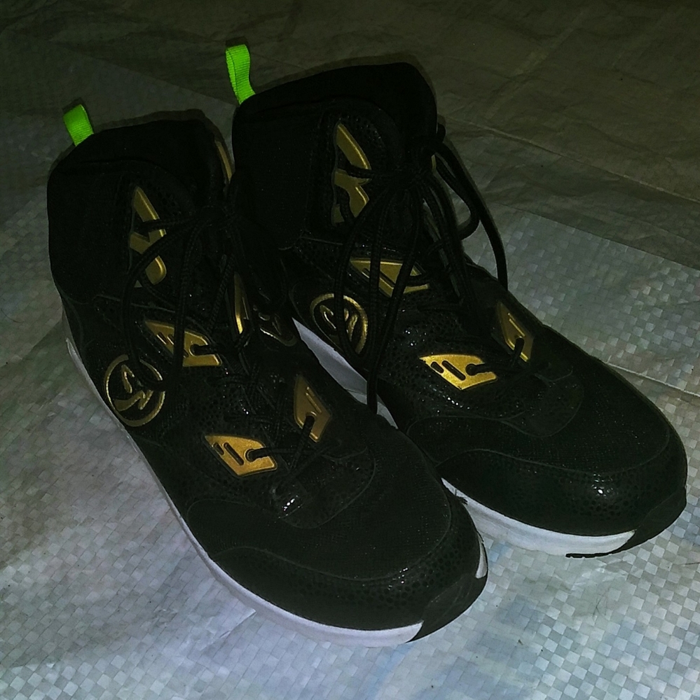 Zumba Black Air Bounce dance shoes size 10